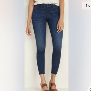 NWT Dark Wash, Super Skinny, Frayed Hem Jeans